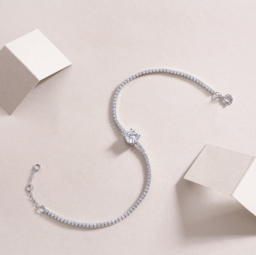 Liora Grace — timeless beauty, crafted in silver.