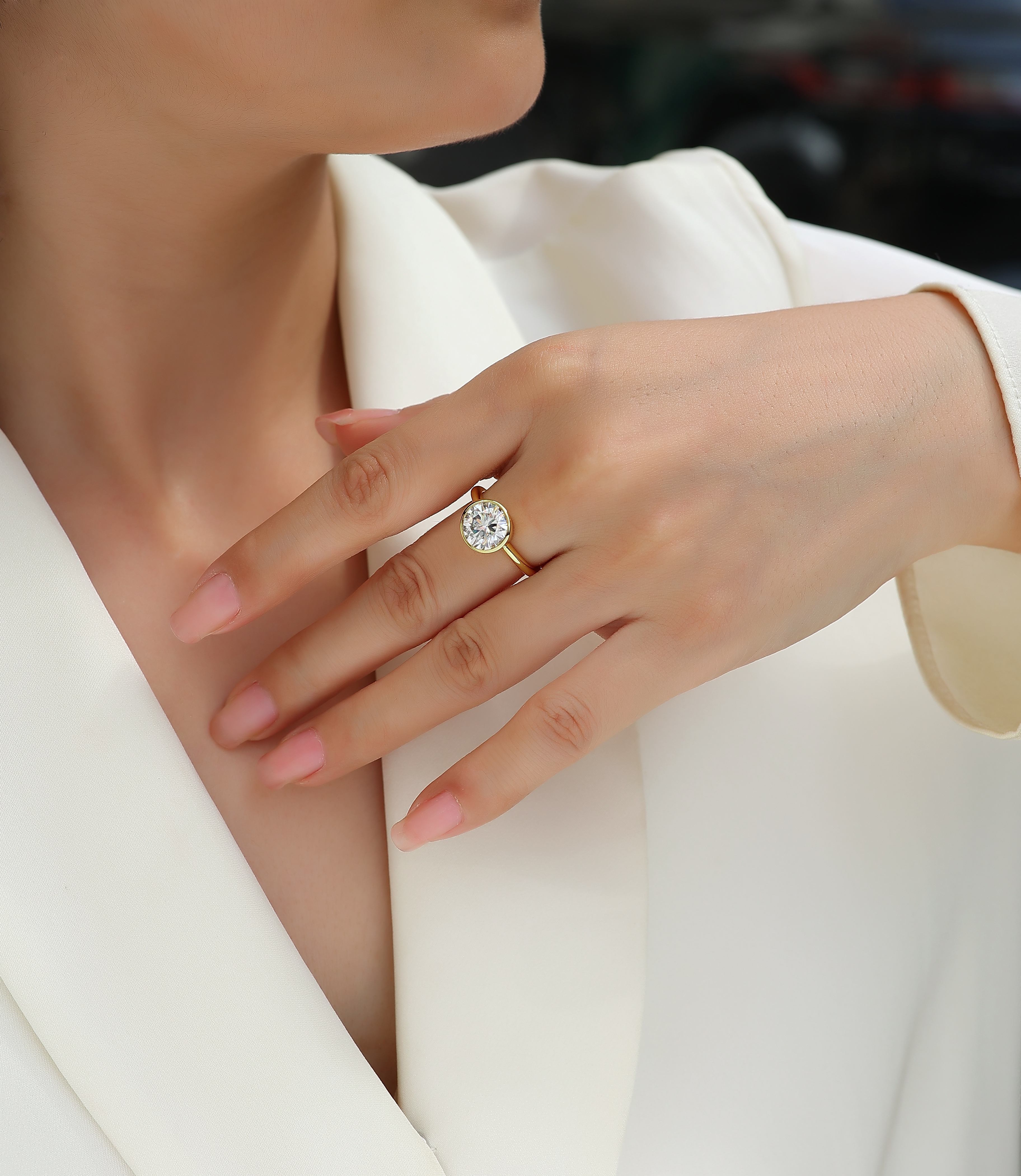 Solare — the glow that never fades