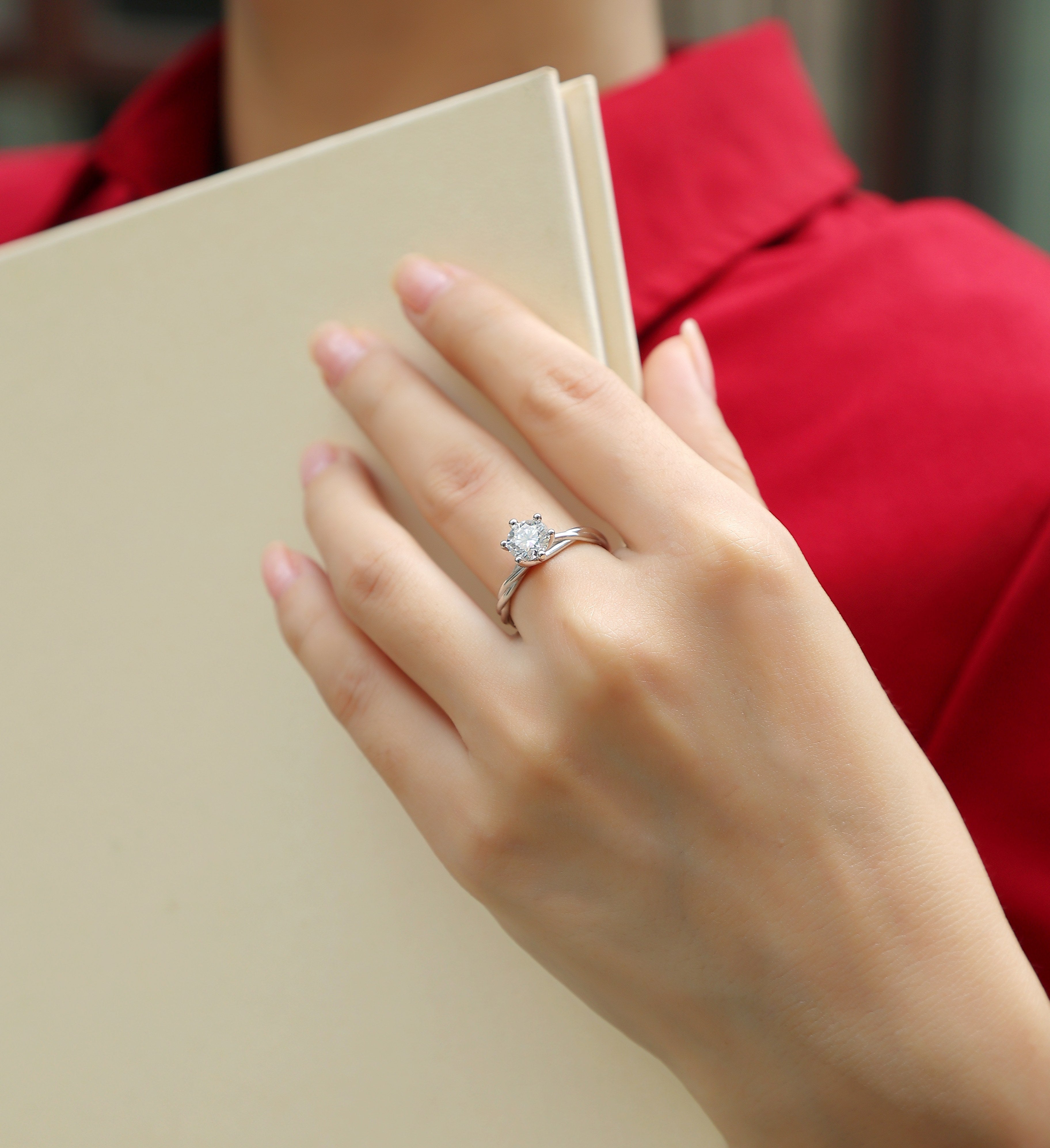 Thorns Vine Man - Set With Top-quality Moissanite S925 Silver And Platinum-plated Diamond Wedding Ring. The Ring Can Be Inspected With A Diamond Pen