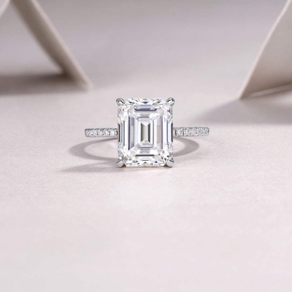 Liora Signature — the essence of timeless beauty.