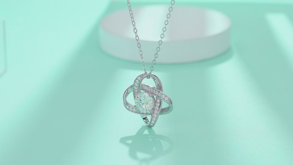 Soline — from “sun,” a warmth that never dims.